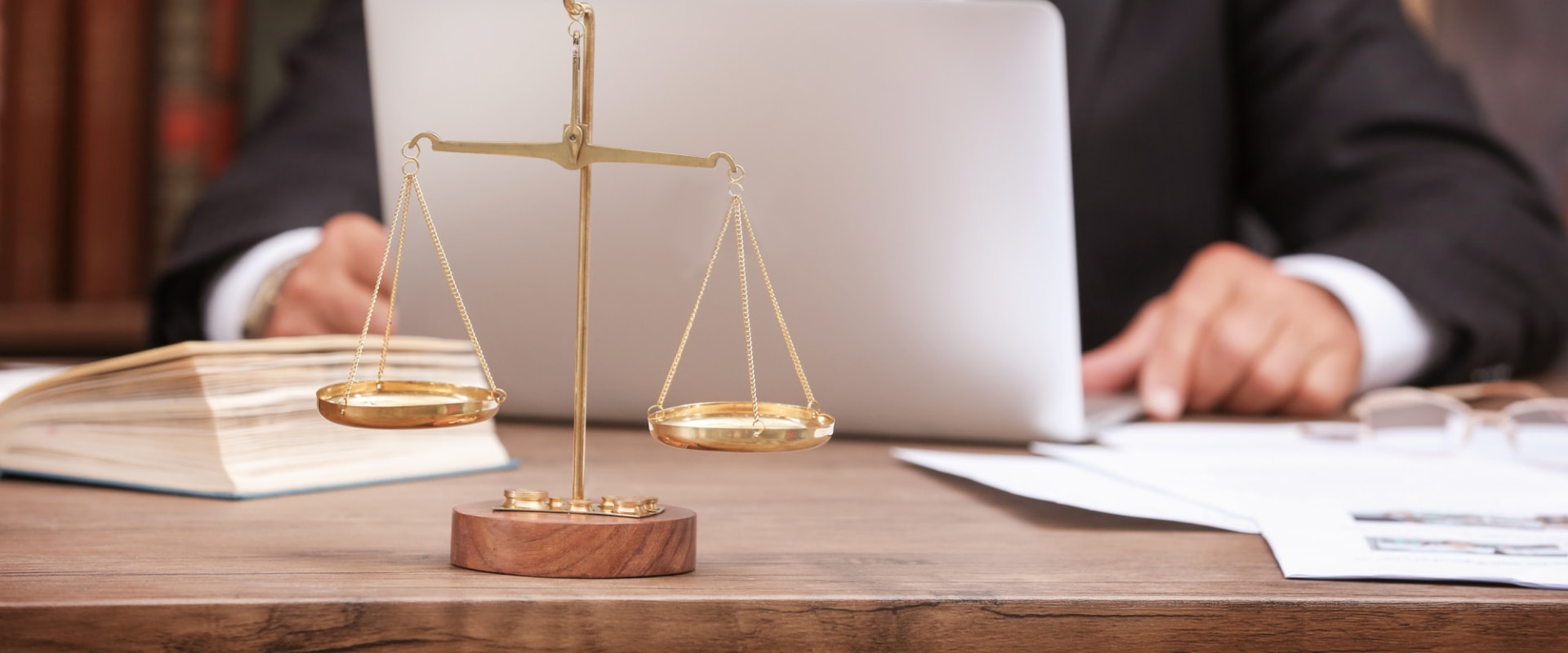 Finding an Expert or Witness for a Claim